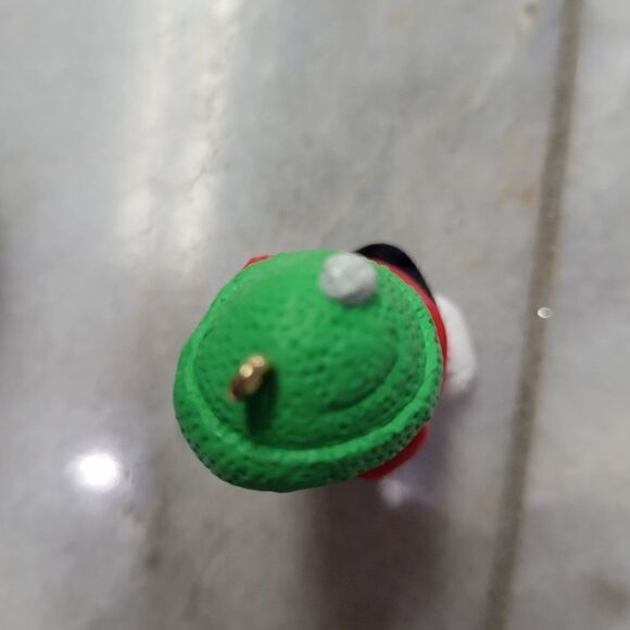 1990 Hallmark Keepsake Ornament Polar Jogger Penguin - Picture 4 of 10